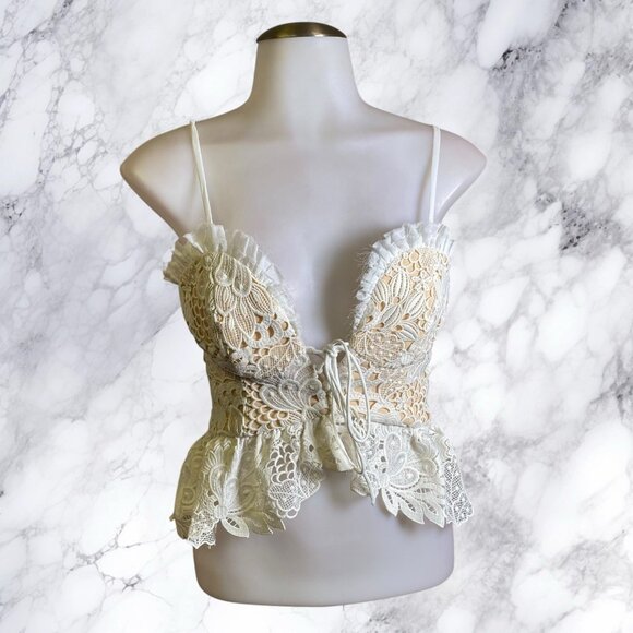 NBD Minxi Top - Ivory - Picture 2 of 12